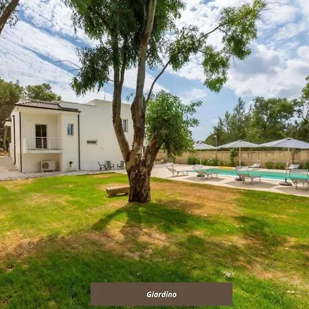 Tempi Nuovi & Pool - Salento Selection Homestay *